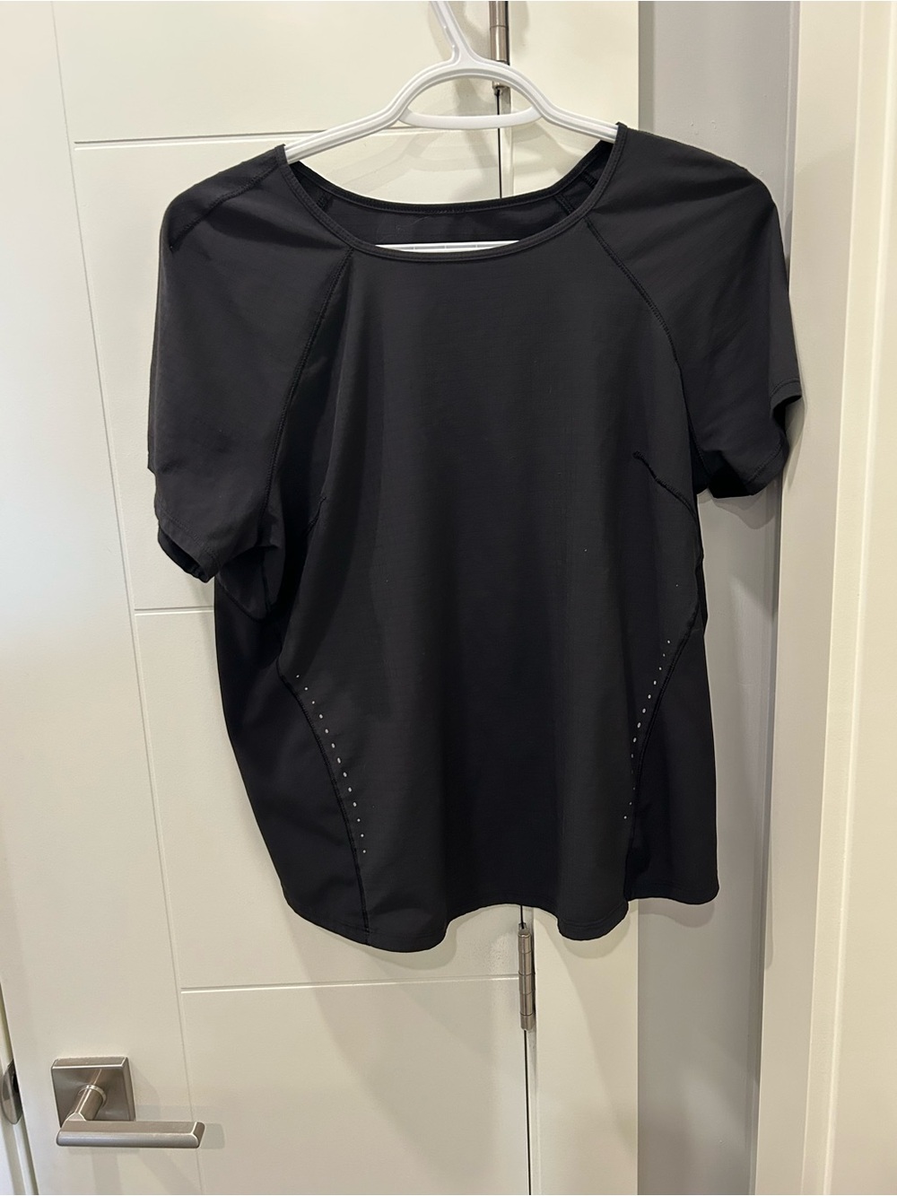 lululemon athletica Black Short-Sleeve Performance Tee